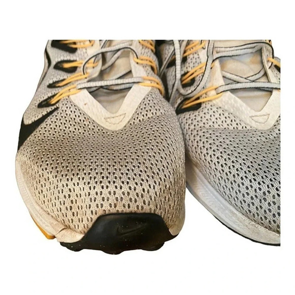 Nike Running Sneakers Mens 9.5 Athletic Lace Up White Black Walking Shoes - Picture 9 of 10